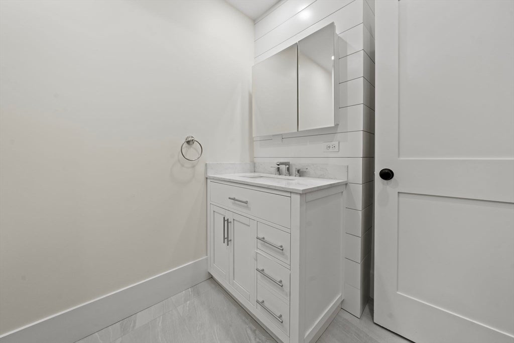 611 E Seventh ST #1, Boston, MA, 611 E Seventh ST #1, Boston, MA Photo #15