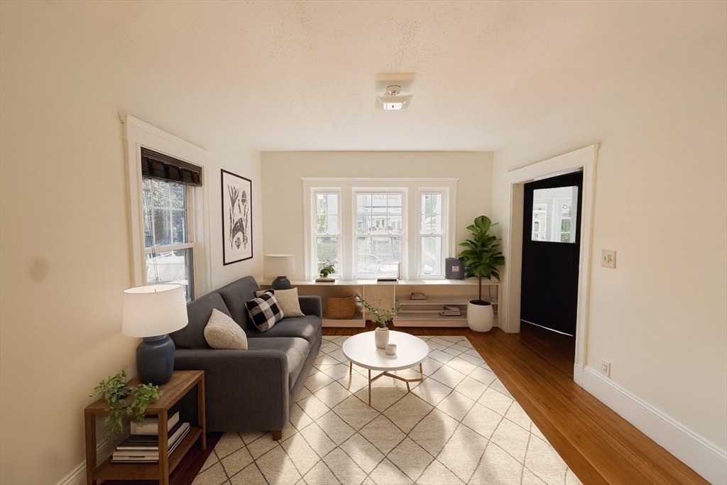 10 Clematis St
