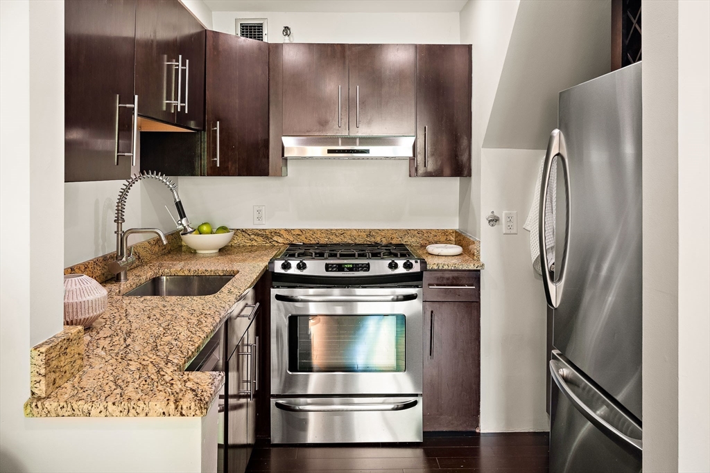 42 8th Street 2312