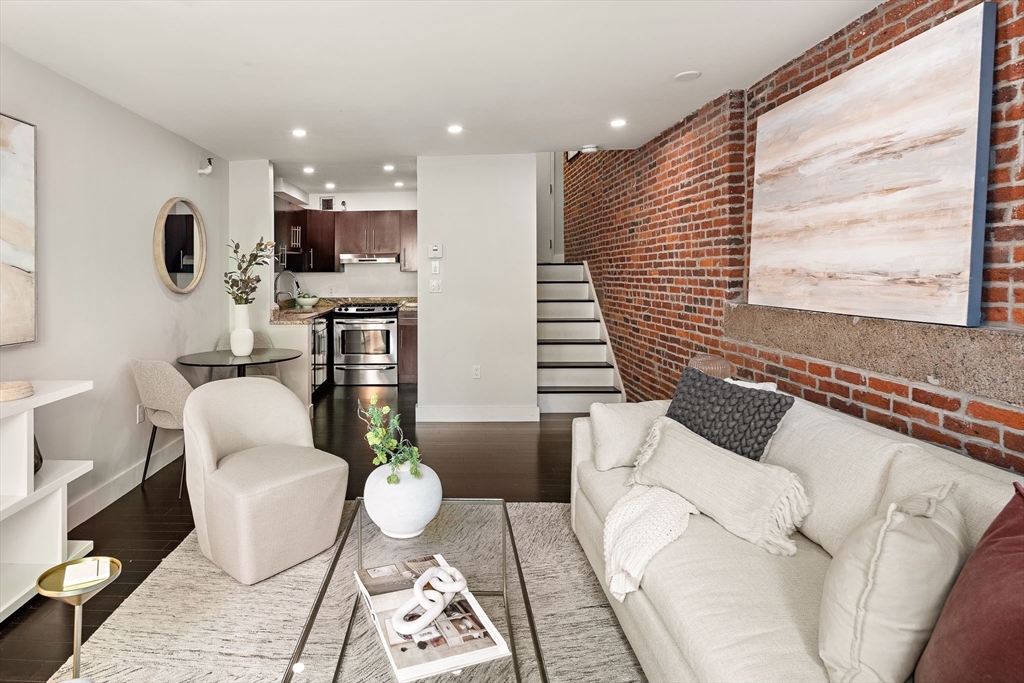 42 8th Street 2312