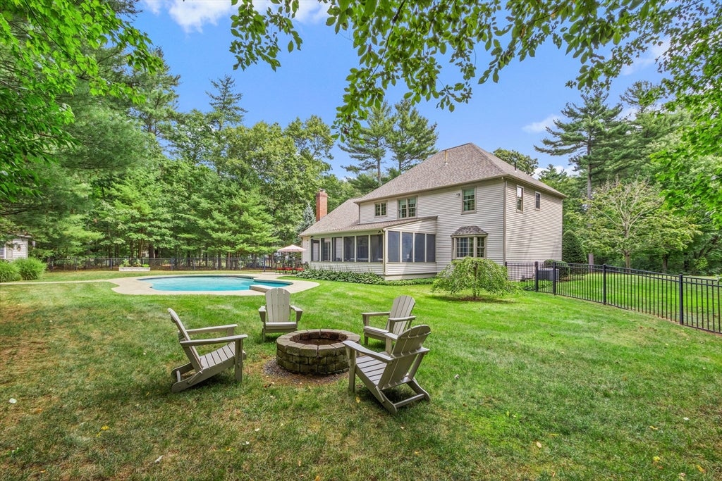 9 Douglas Dr, Mansfield, MA Photo #37