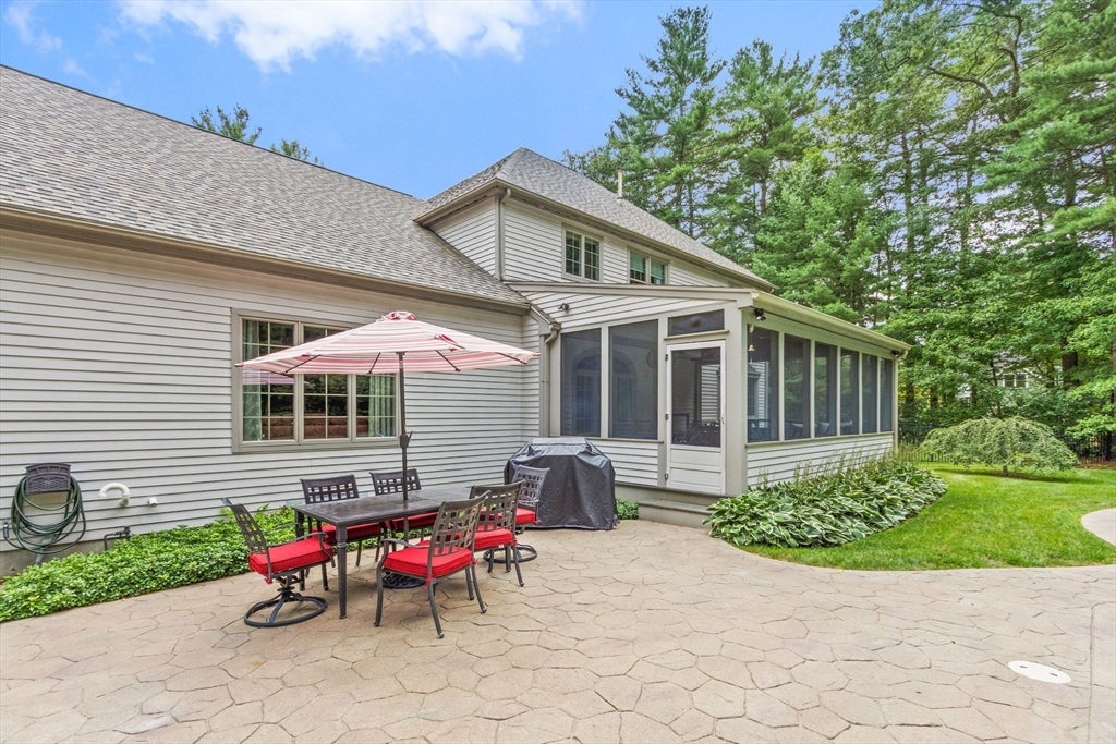 9 Douglas Dr, Mansfield, MA Photo #35