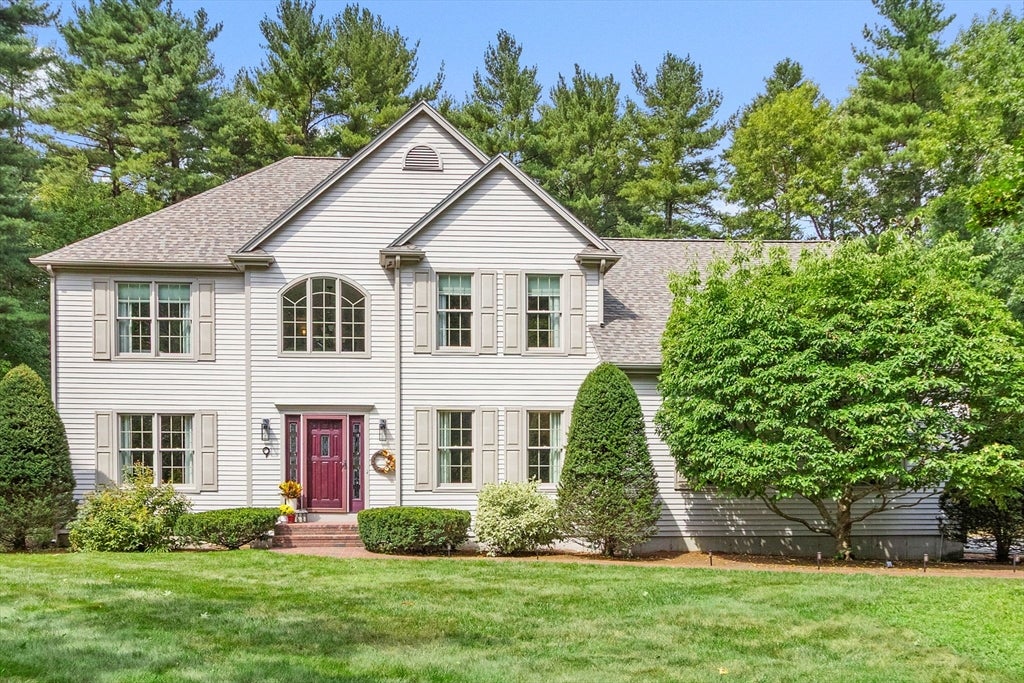 9 Douglas Dr, Mansfield, MA Photo #1
