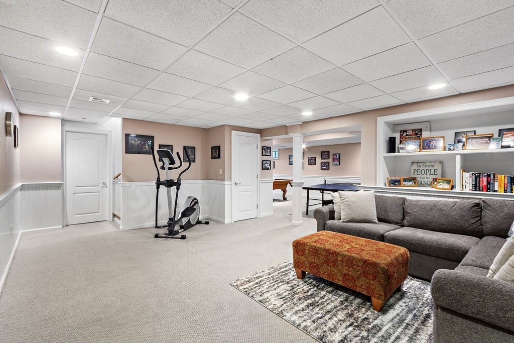 9 Douglas Dr, Mansfield, MA Photo #34