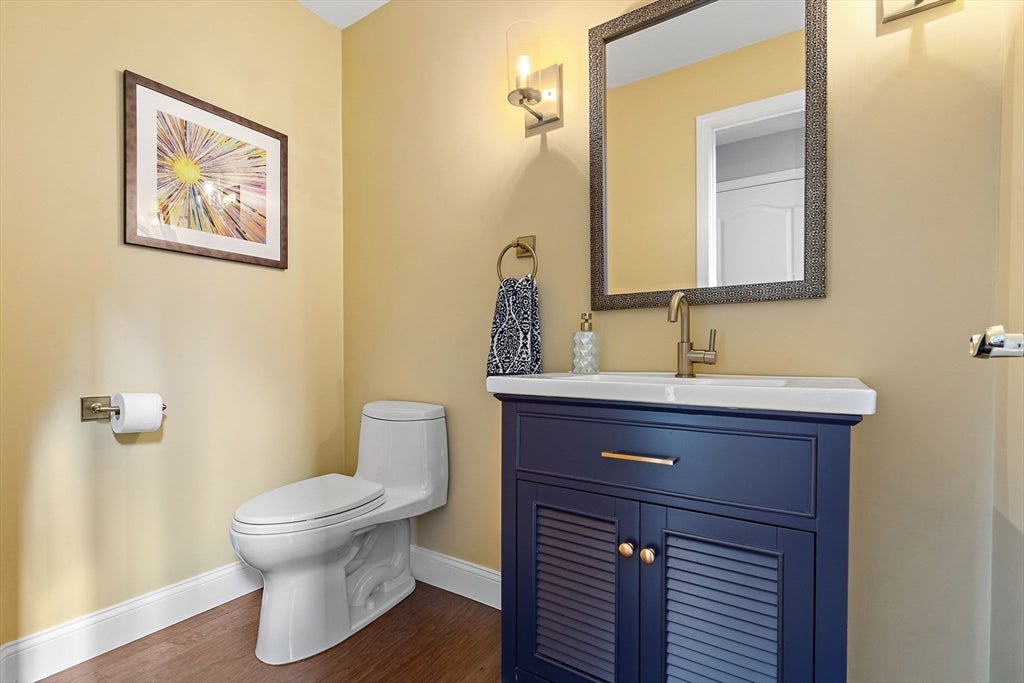 9 Douglas Dr, Mansfield, MA Photo #17