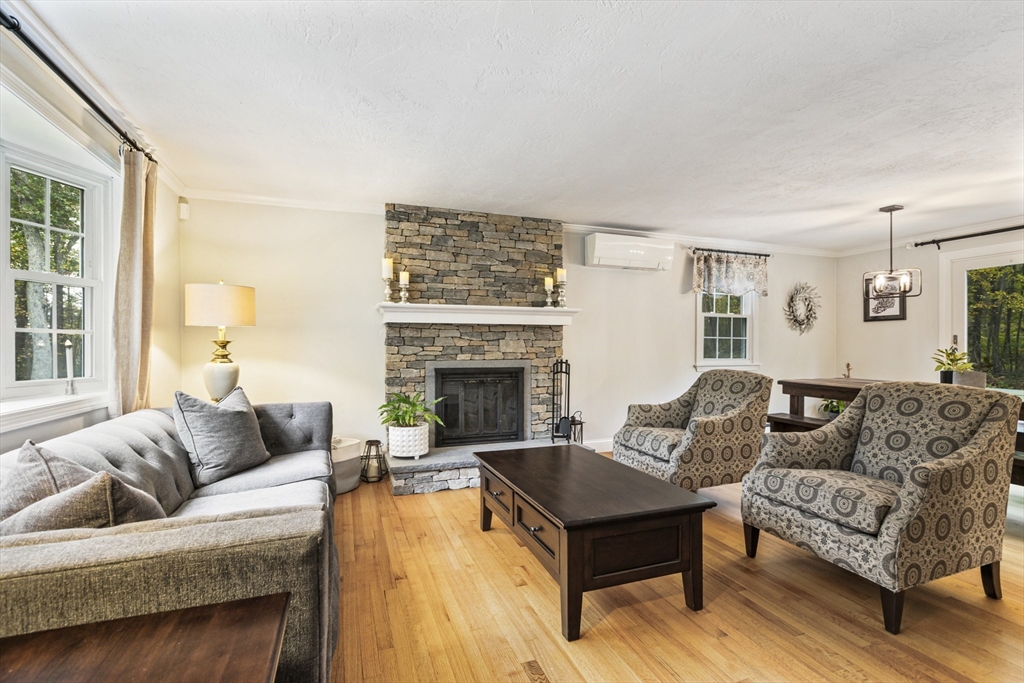223 West St