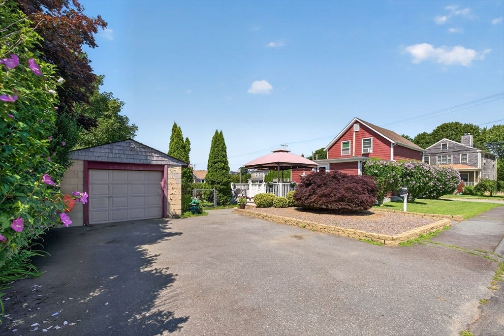 Photo of 117 Bridge St, Fairhaven, MA 02719 (MLS # 73555515)