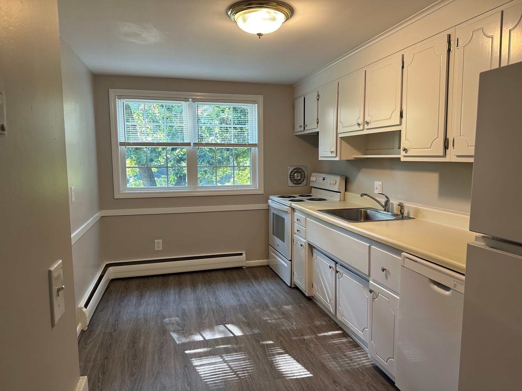 85 Hosmer Street B-4