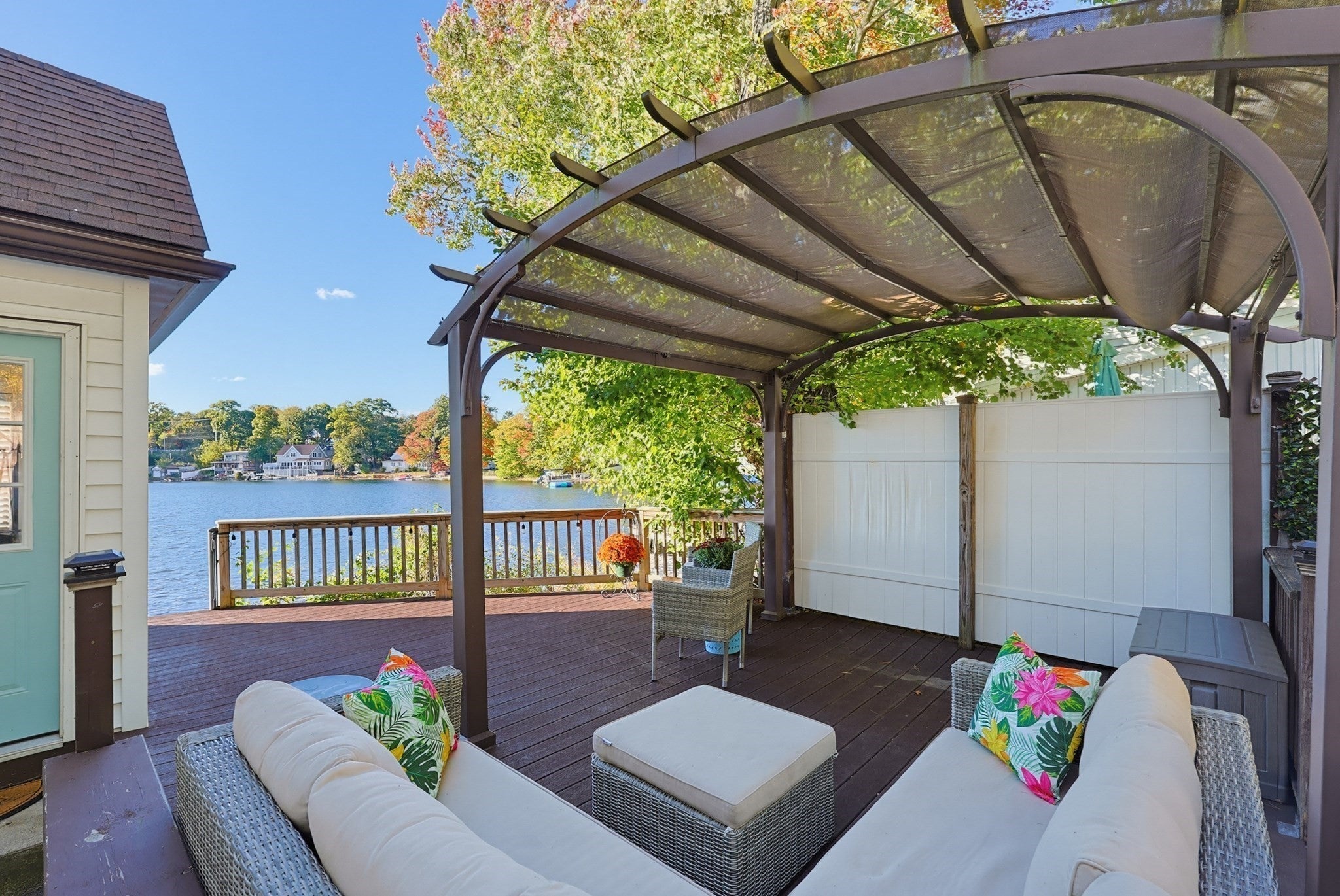 99 Lake St, Wrentham, MA Photo #2