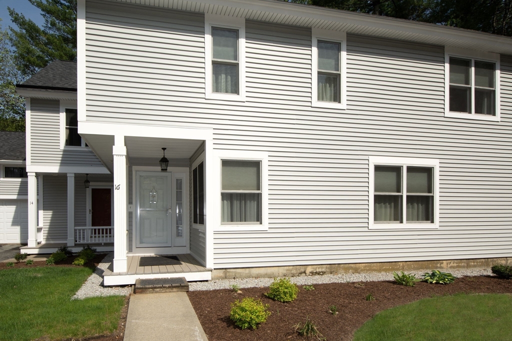 16 Holly Ct 16