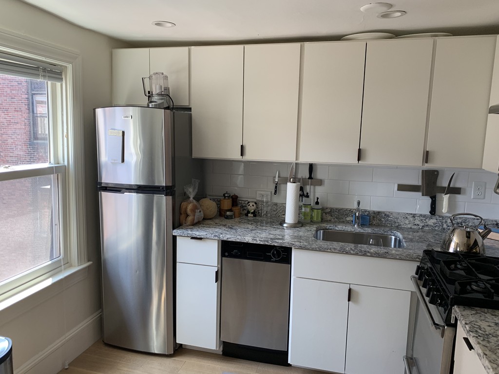 154 Newbury St 5B