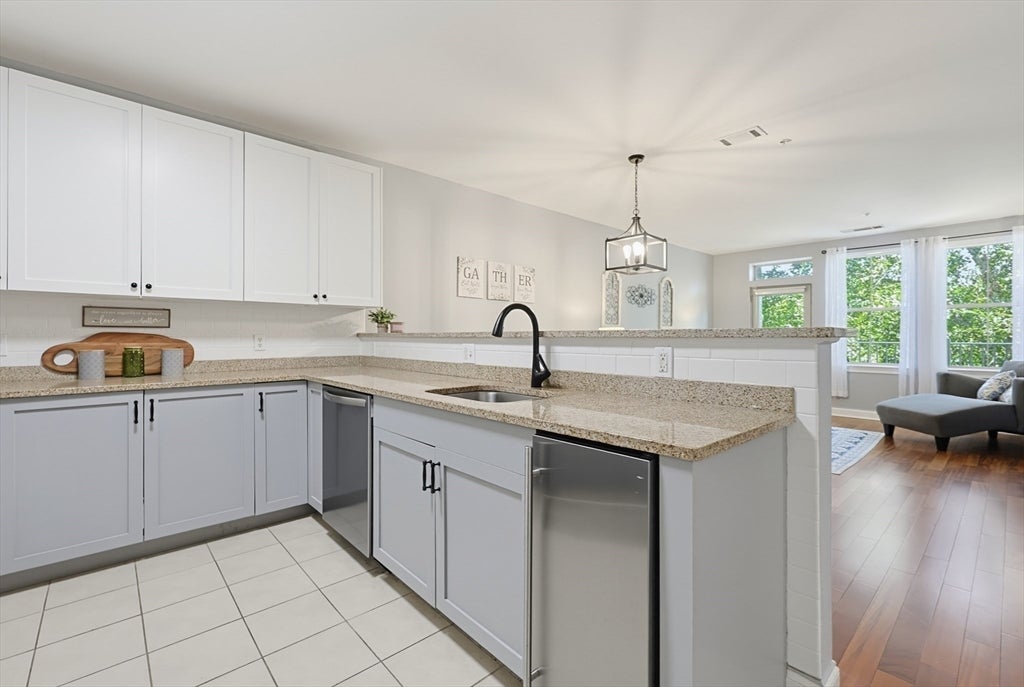 4 Harvest Drive #204, North Andover, MA, 4 Harvest Drive #204, North Andover, MA Photo #12