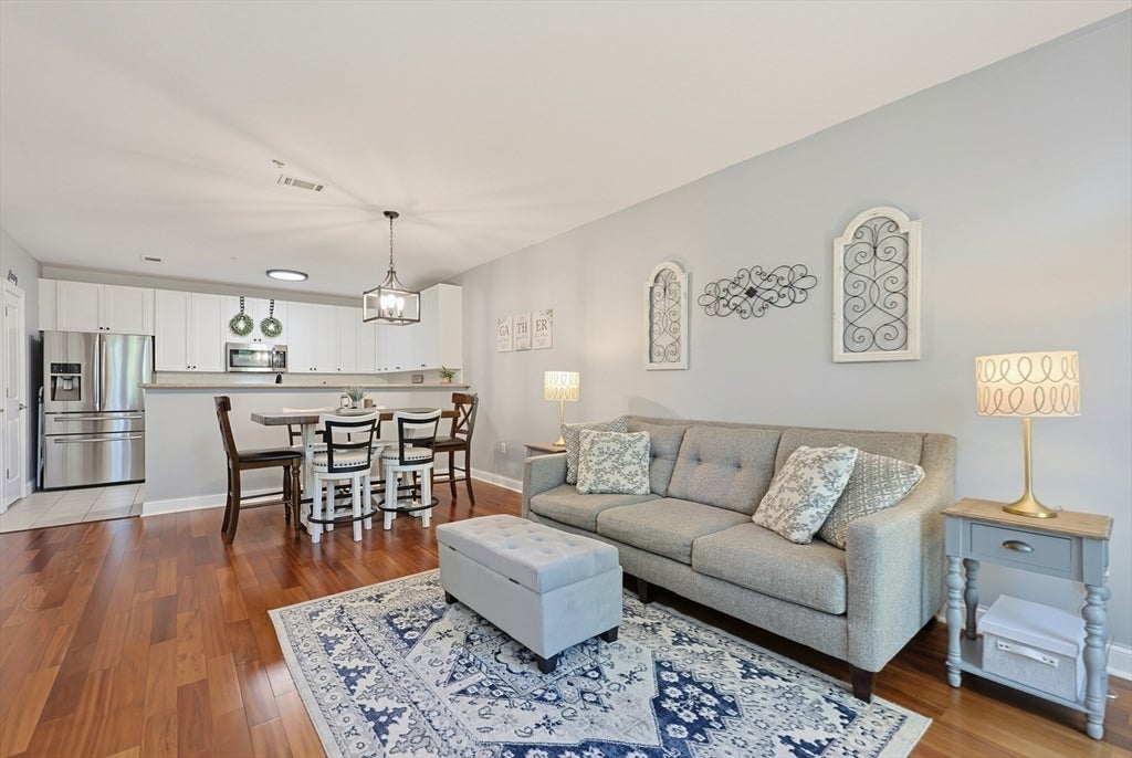 4 Harvest Drive #204, North Andover, MA, 4 Harvest Drive #204, North Andover, MA Photo #8