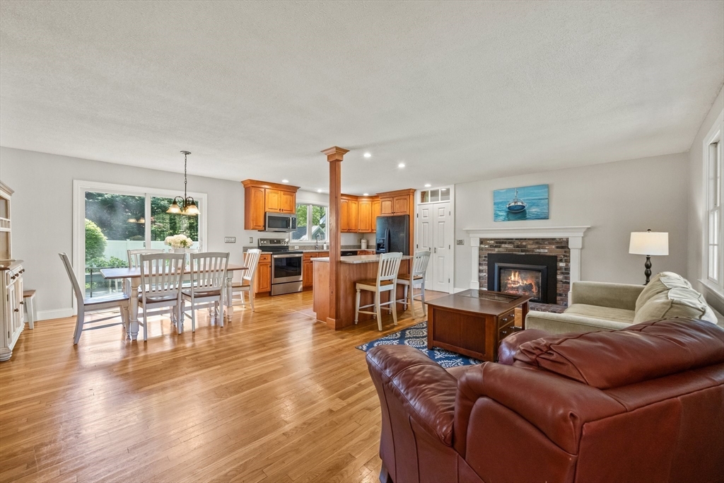 53 Settlers Ln