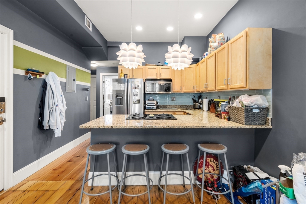 576 E Broadway 2