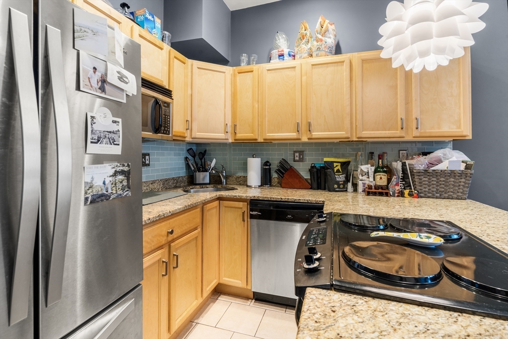 576 E Broadway 2