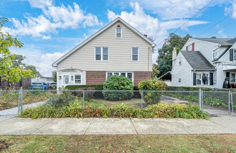 Photo of 73 Santa Barbara St, Springfield, MA 01104 (MLS # 73592459)