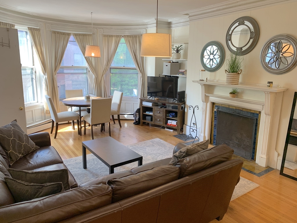 426 Marlborough Street 3