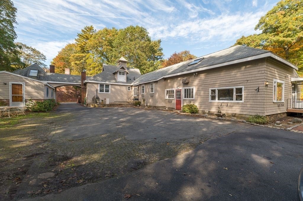 3 Highland Ave