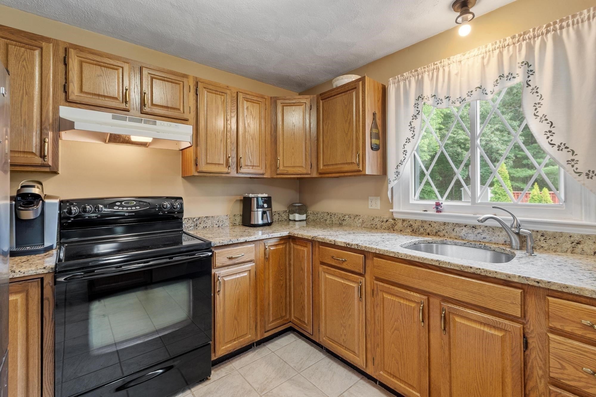 3101 Pouliot Pl, Wilmington, MA, 3101 Pouliot Pl, Wilmington, MA Photo #13