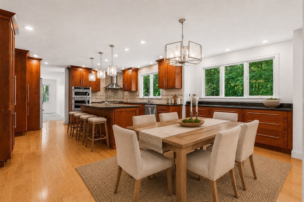 18 Equestrian Dr