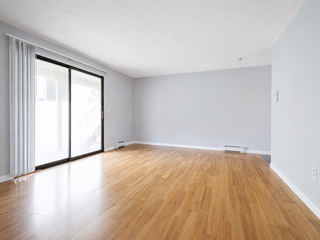 2400 Skyline Dr 1