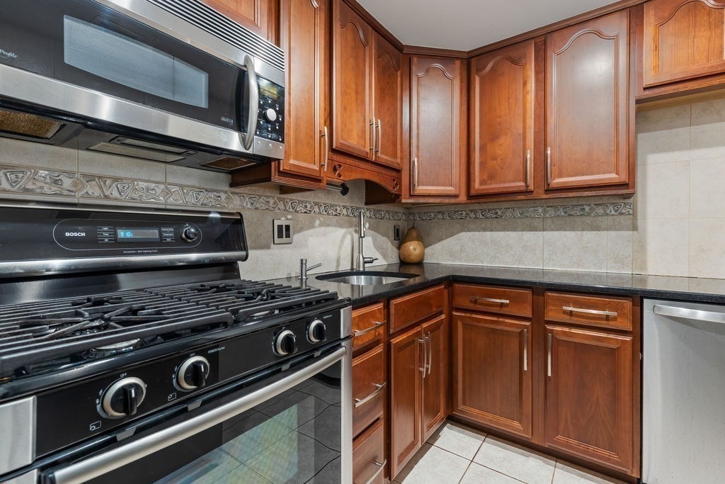 1856 Beacon St 2D