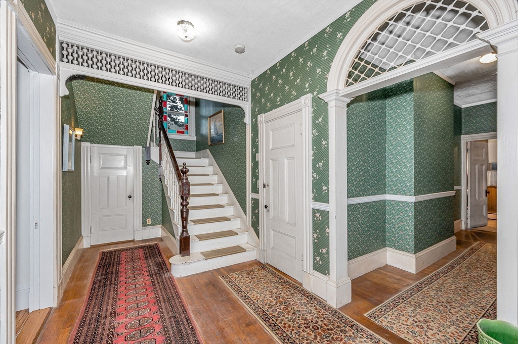 82 Lincoln Ave