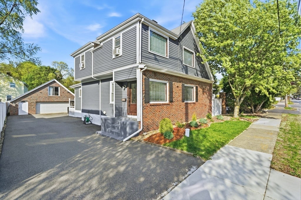 41 Cross St