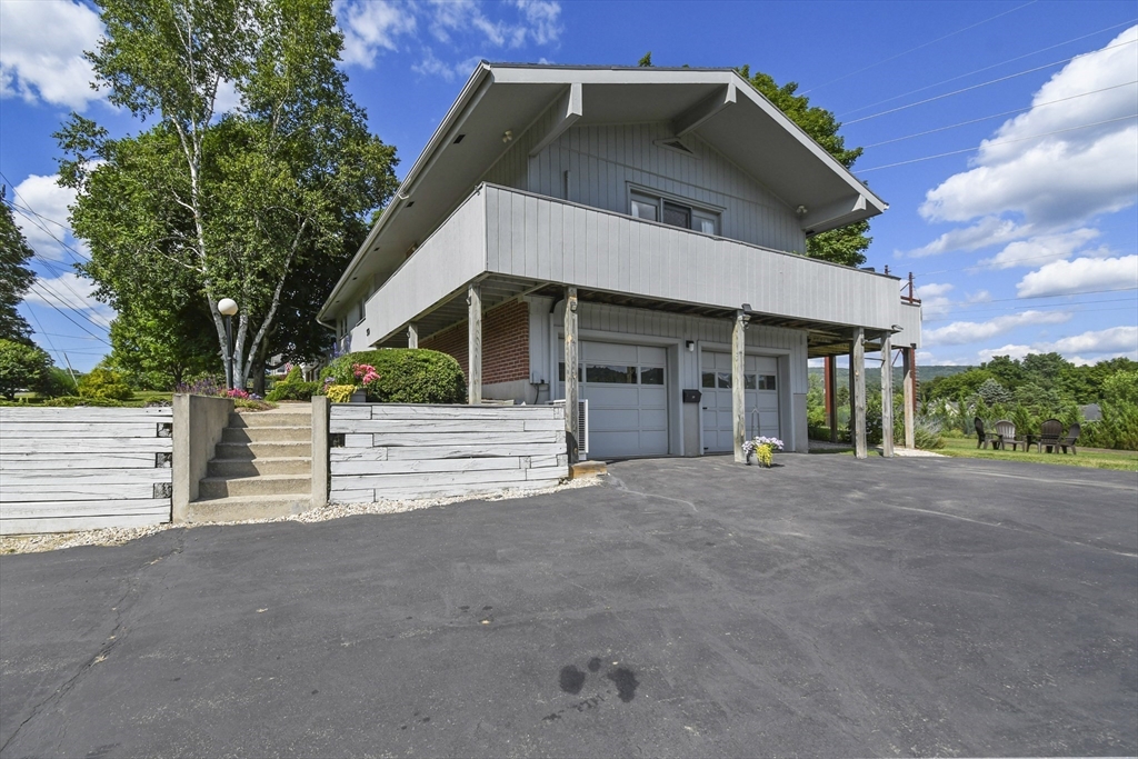 59 Joan Dr