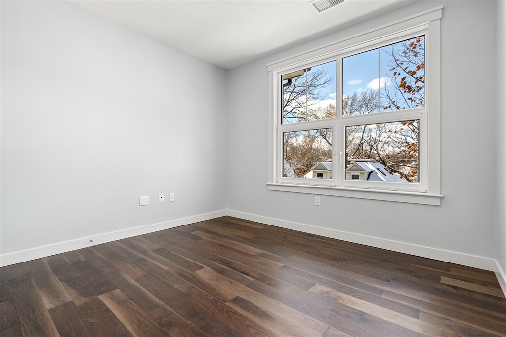 136 Babcock St #215, Brookline, MA, 136 Babcock St #215, Brookline, MA Photo #2