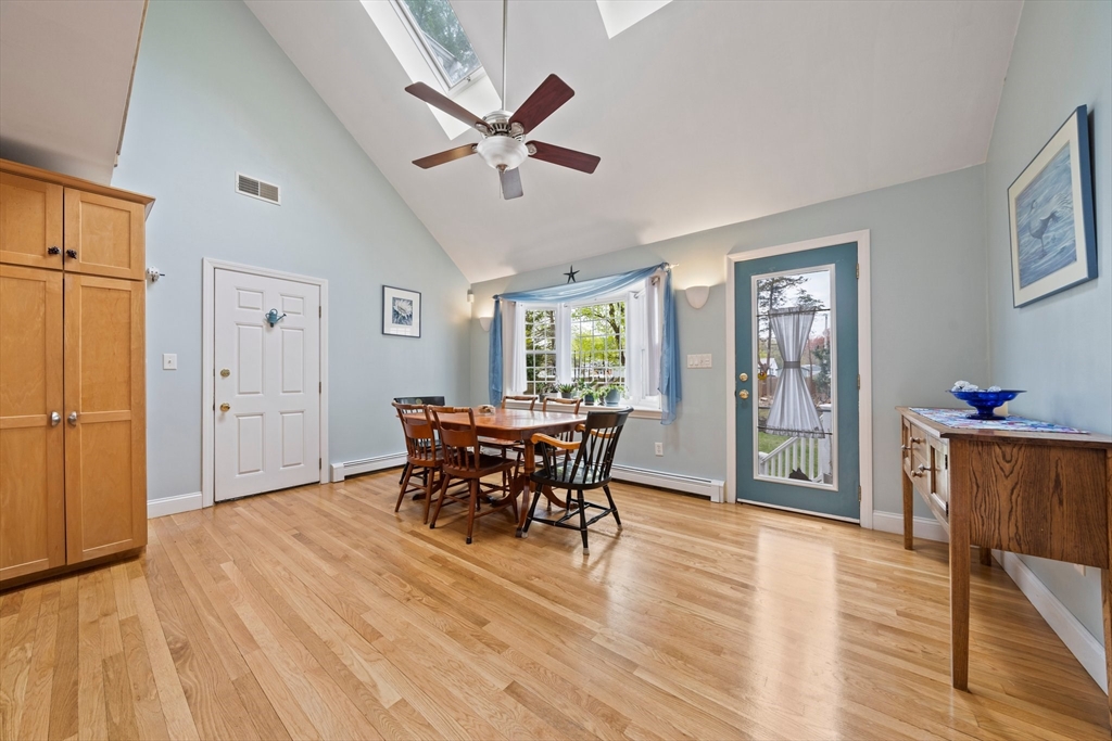 514 Pleasant St