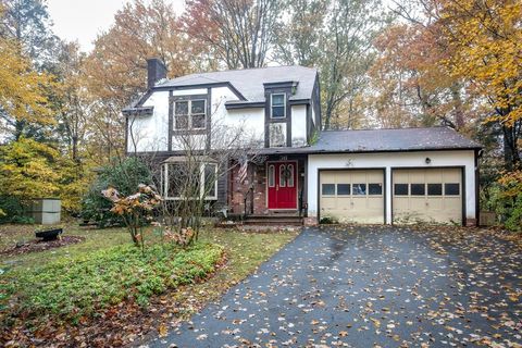 36 Patriots Path Russell MA 01071