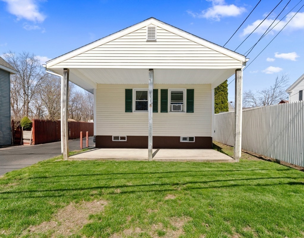 41 Riverlin St