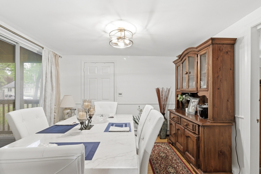 762 W Yarmouth