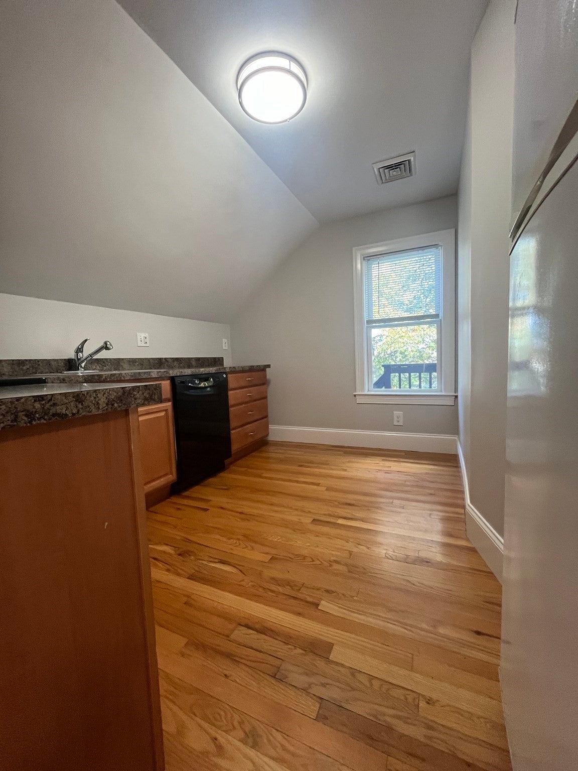 164 Ash Street #3, Waltham, MA Photo #4