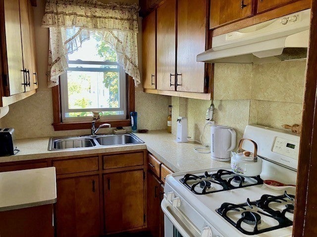 24 Dover St, Fairhaven, MA, 24 Dover St, Fairhaven, MA Photo #15
