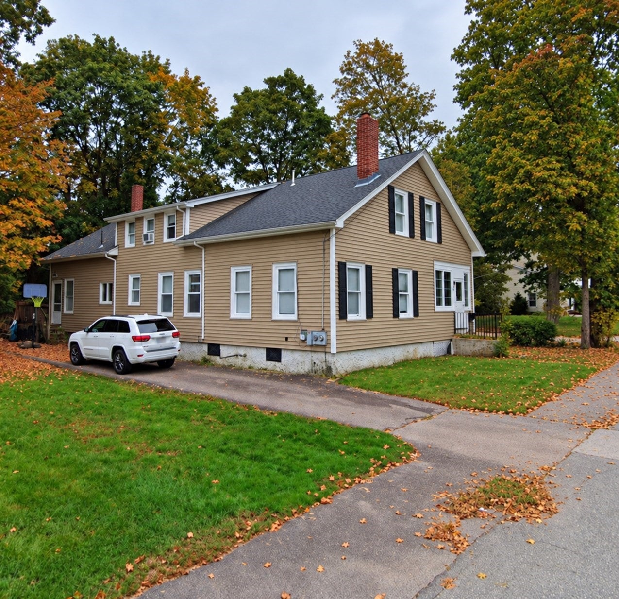 Click for 6 Howard Ave #2, Foxboro, MA slideshow Click for 6 Howard Ave #2, Foxboro, MA slideshow