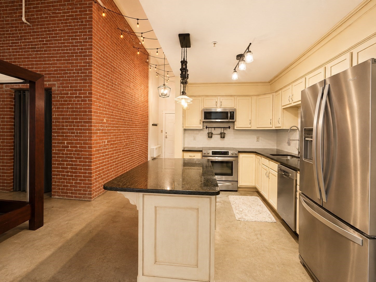 172 Middle St #206, Lowell, MA Photo #7