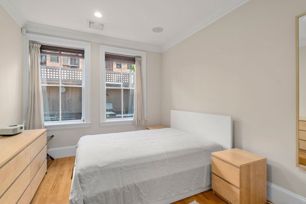 299 Marlborough Street #1, Boston, MA Photo #8