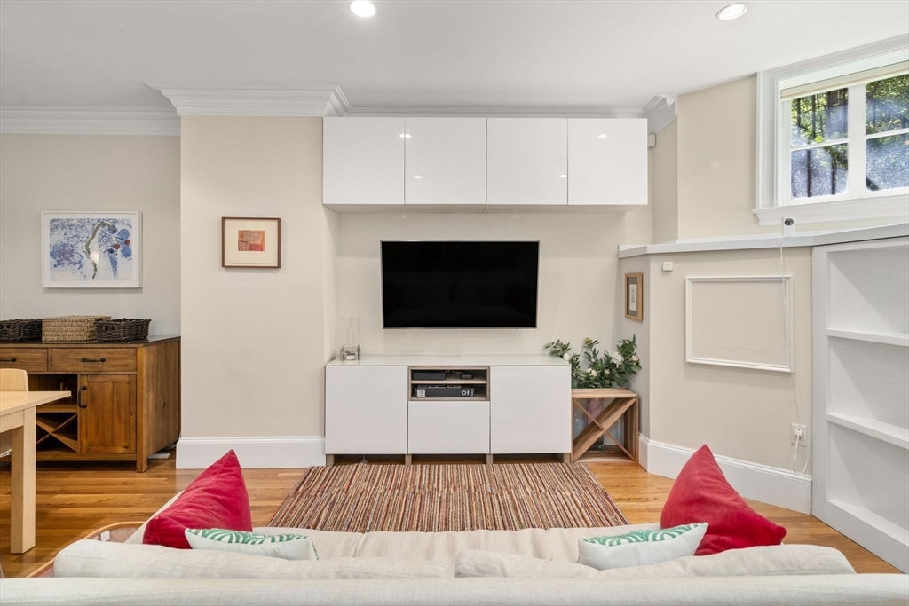 299 Marlborough Street #1, Boston, MA Photo #6