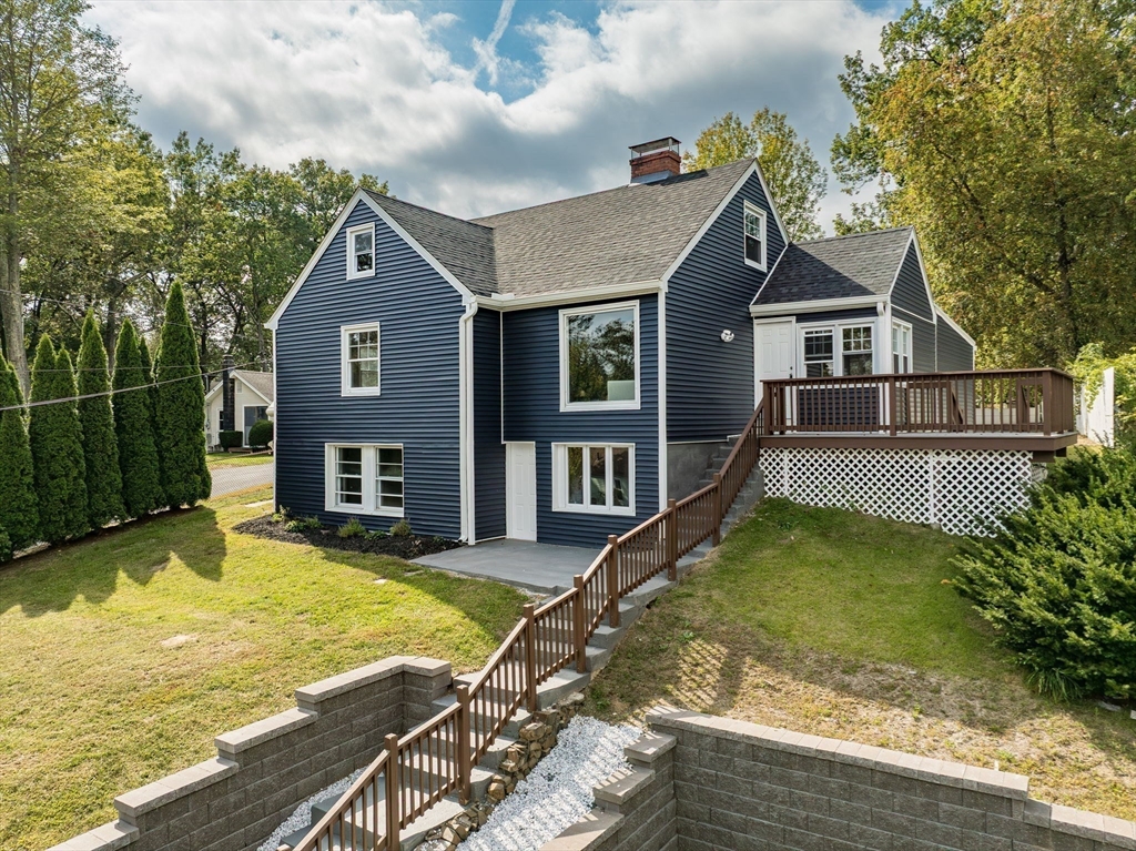 3 Evergreen St