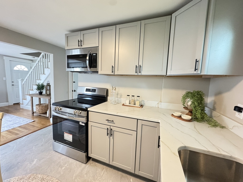26 Hobson St
