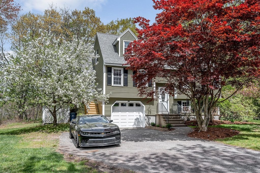 71 Mollie Drive, Tewksbury, MA Photo #1