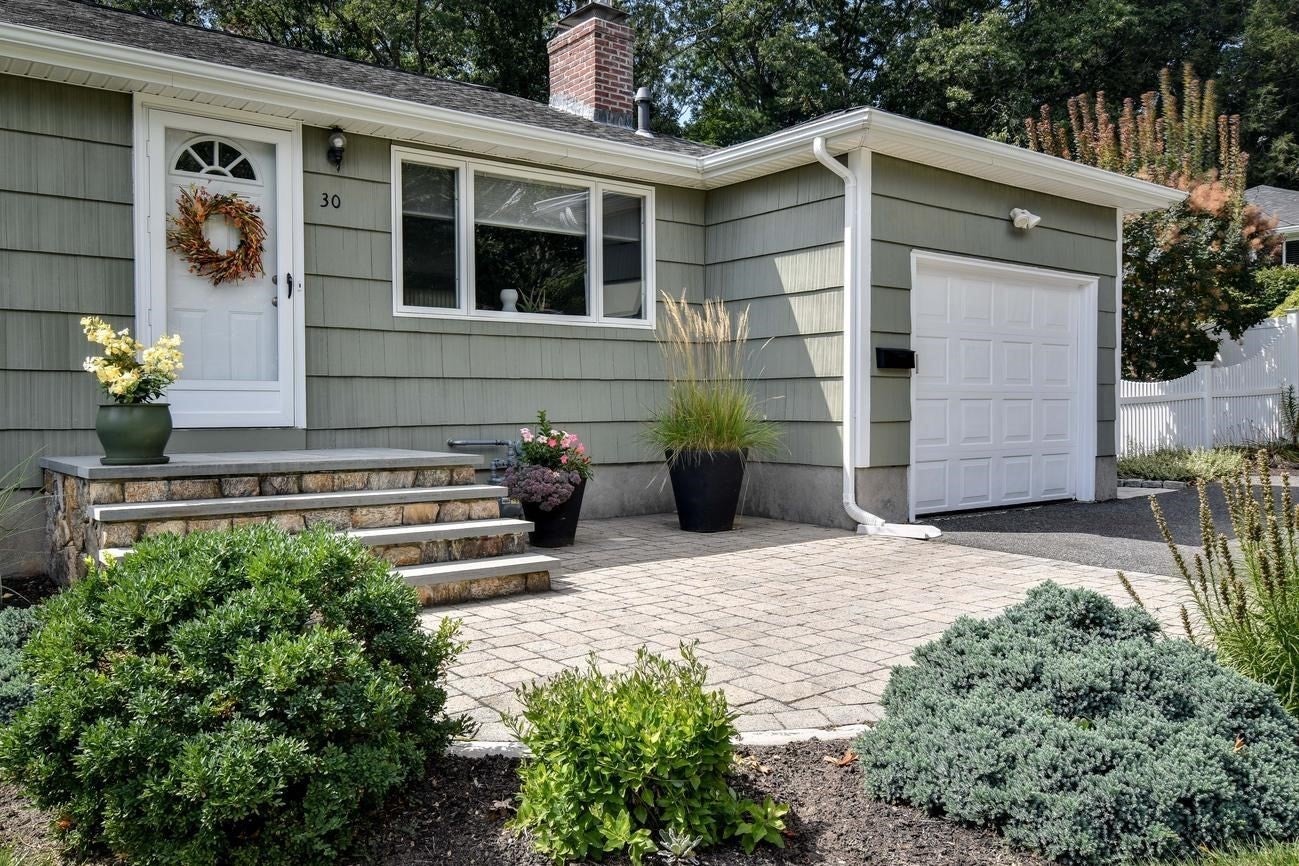 30 Lyman Road, Framingham, MA, 30 Lyman Road, Framingham, MA Photo #2