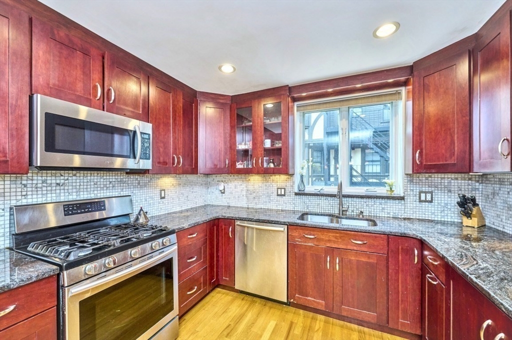 209 Commonwealth Avenue 3E