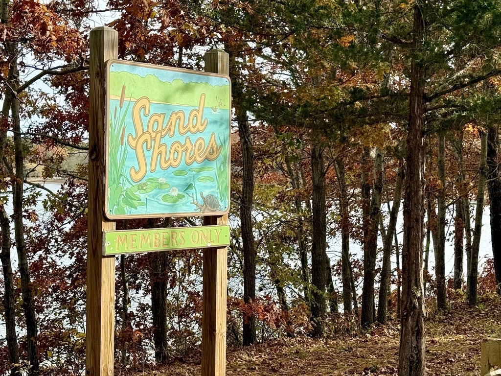 Barnstable, Massachusetts 02648, United States, 2 Bedrooms Bedrooms, ,1 BathroomBathrooms,Residential,Active,239528