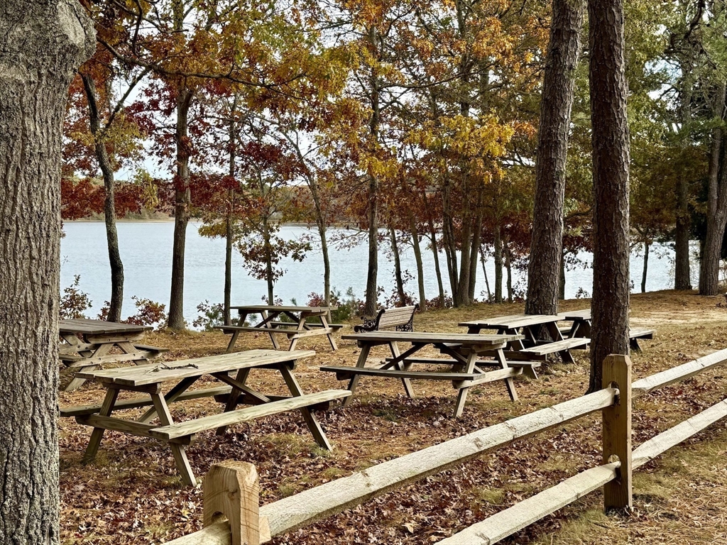 Barnstable, Massachusetts 02648, United States, 2 Bedrooms Bedrooms, ,1 BathroomBathrooms,Residential,Active,239528