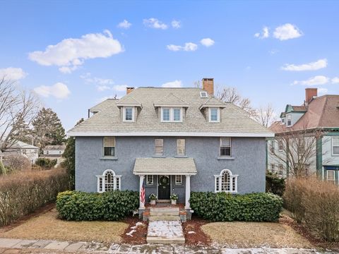 70 Hawthorn St New Bedford MA 02740
