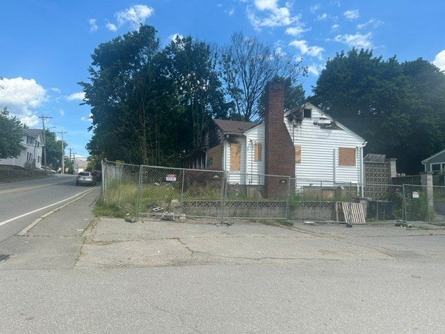 1315 Bridge Street